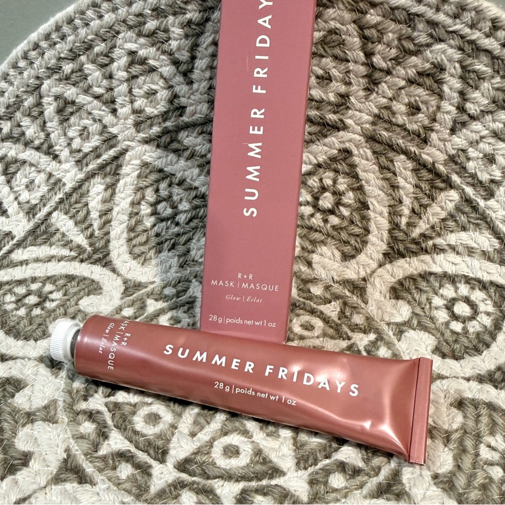 Summer Fridays R&R Mask